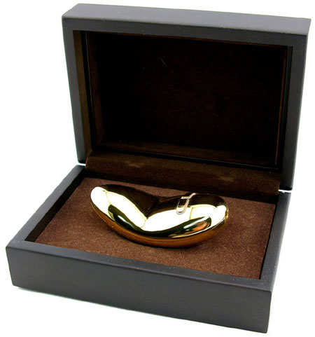 The World's Most Expensive Vibrator - Oct 3, 2005 The World's Most Expensive Vibrator - Oct 3, 2005